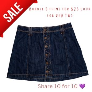 Hollister button down mini denim skirt w25